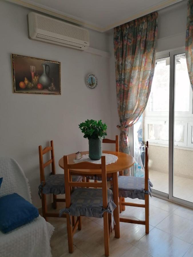 Gemuetliche Ferienwohnung In Torrevieja Ca100M Vom Strand Playa Del Cura Entfernt Экстерьер фото