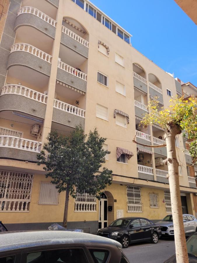 Gemuetliche Ferienwohnung In Torrevieja Ca100M Vom Strand Playa Del Cura Entfernt Экстерьер фото